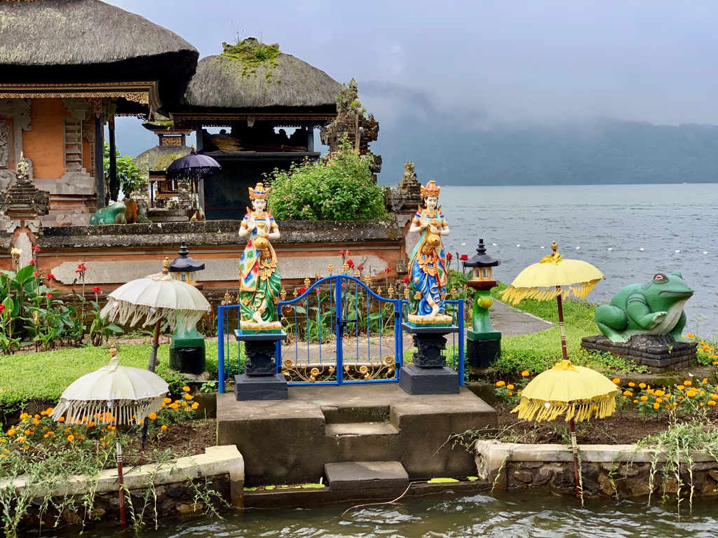 Ulun Danu Beratan Temple 9